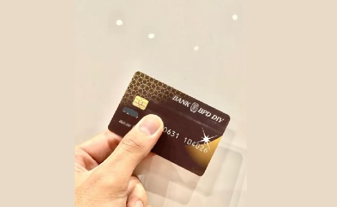Permudah Nasabah dengan Kartu Kredit Online