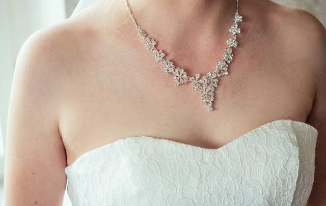 Kalung berlian mewah